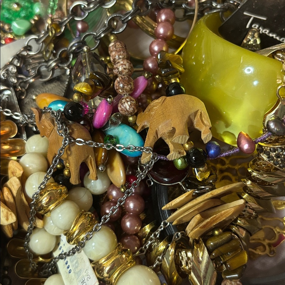 Unlisted Jewelry